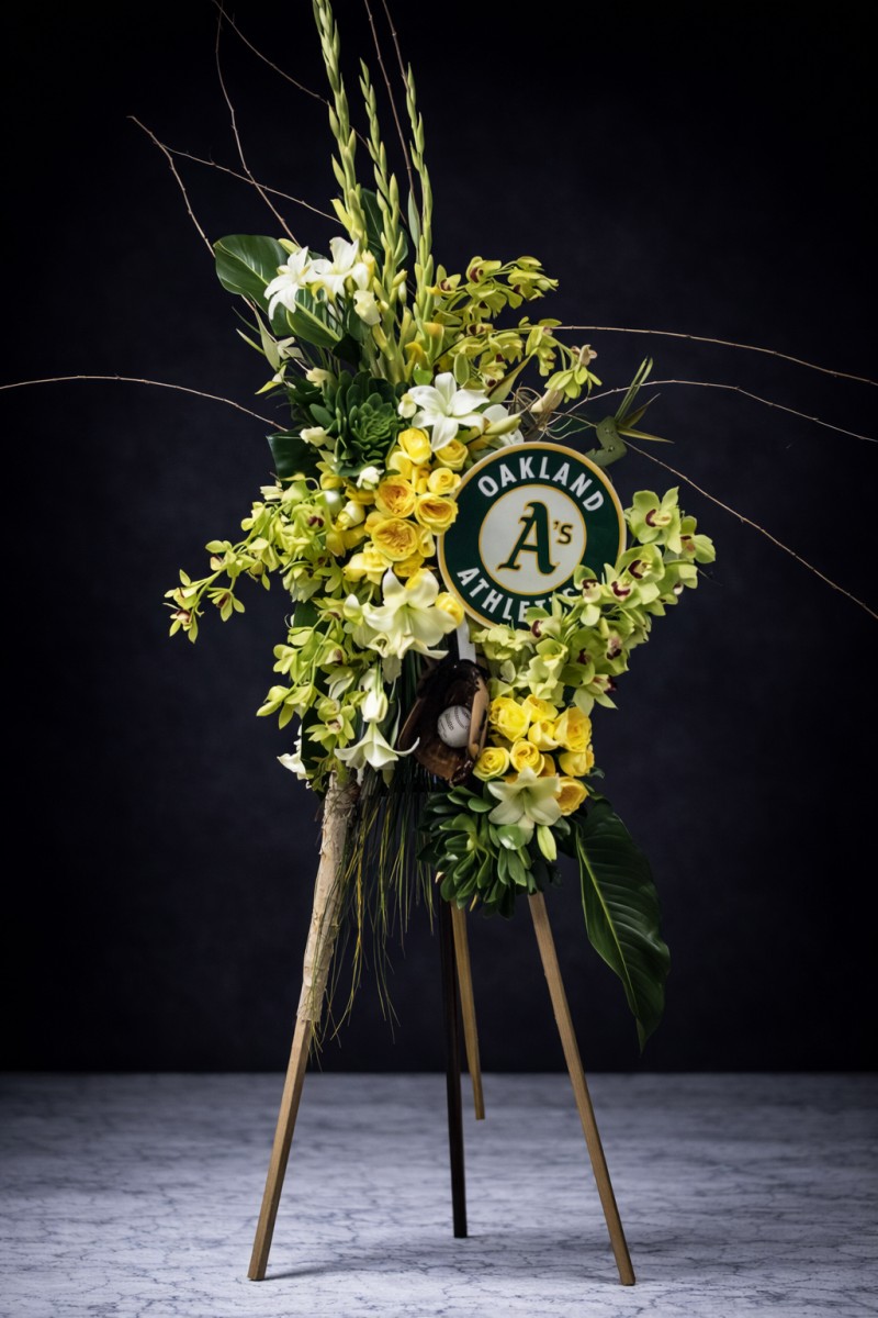 Sports Tribute Spray