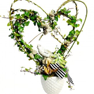 Large Heart Topiary
