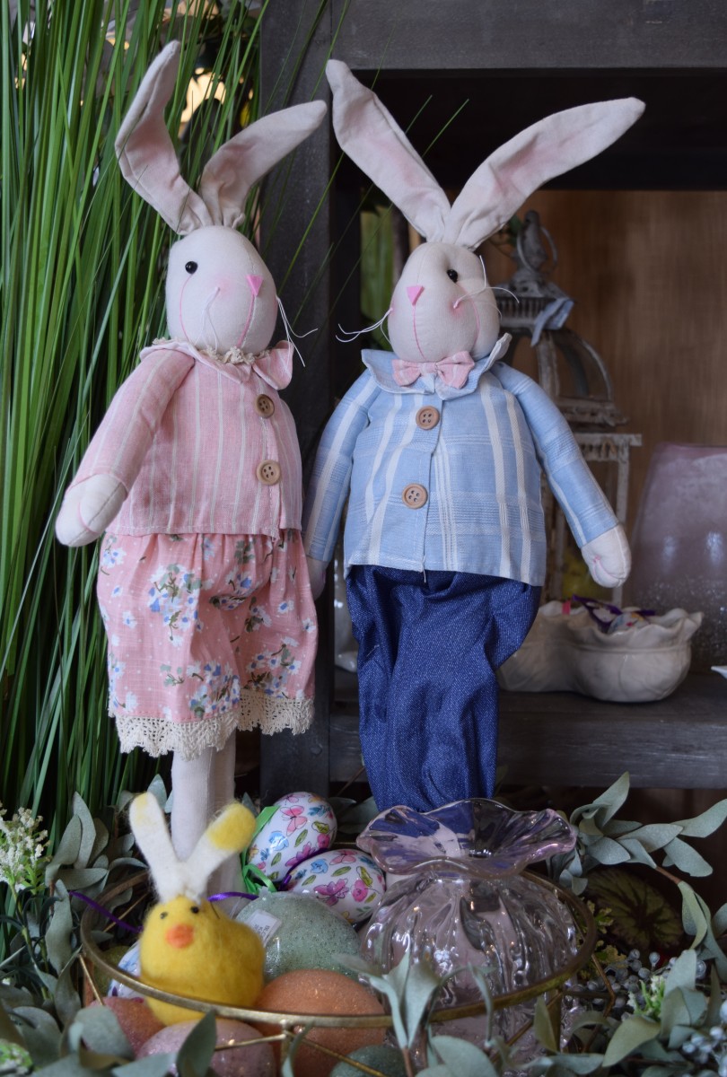 Standing Bunny Couple 25" - Image 2
